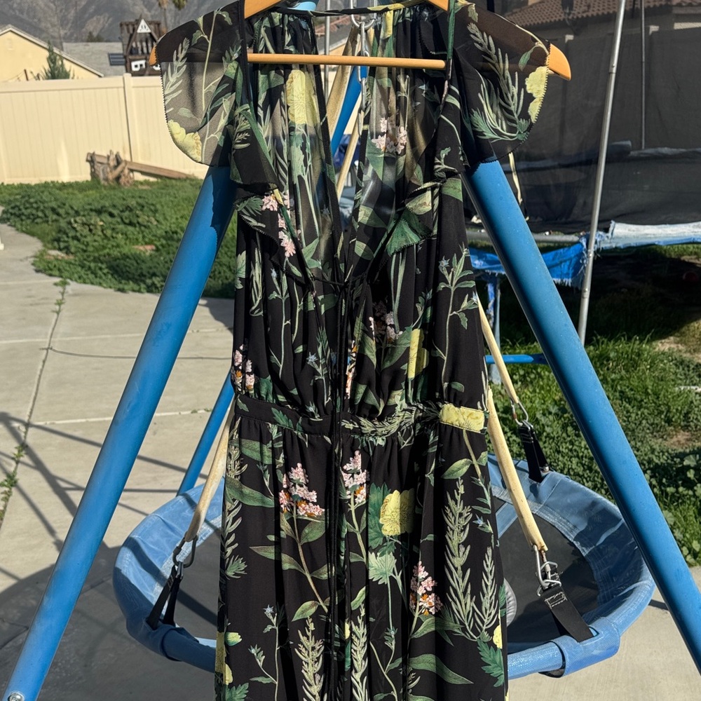 Lulu's Elegant Black and Green Floral Maxi Dress